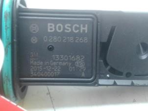 Gebruikte Luchthoeveelheidsmeter Opel Astra K 1.6 CDTI 110 16V Prijs € 69,00 Margeregeling aangeboden door Wessel Parts & Service B.V.