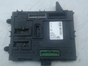 Gebruikte Computer Diversen Renault Megane IV Estate (RFBK) 1.2 Energy TCE 100 Prijs € 199,00 Margeregeling aangeboden door Wessel Parts & Service B.V.