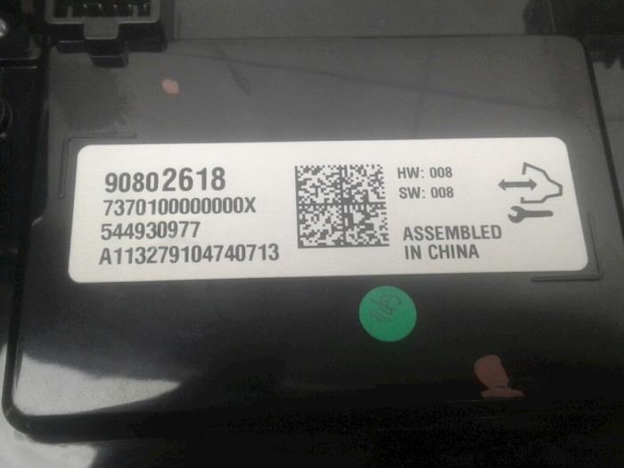 Display Interieur van een Opel Insignia 2.0 CDTI 16V 140 ecoFLEX 2013