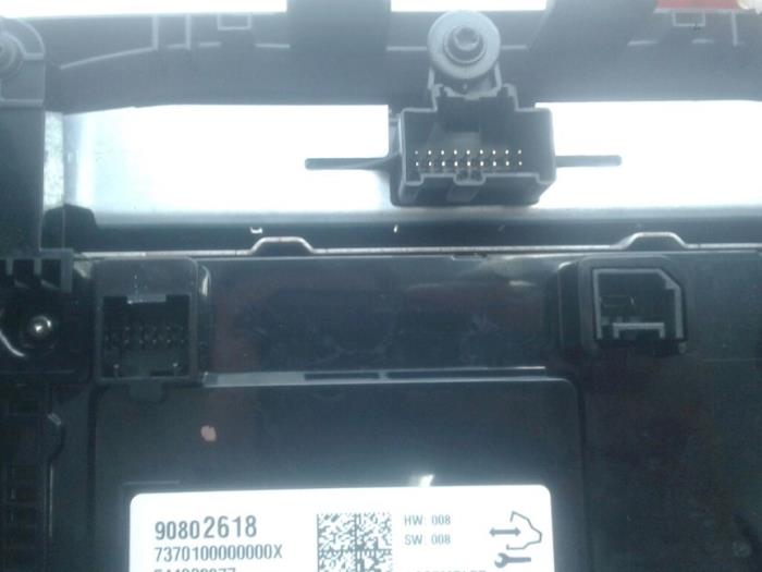 Display Interieur van een Opel Insignia 2.0 CDTI 16V 140 ecoFLEX 2013