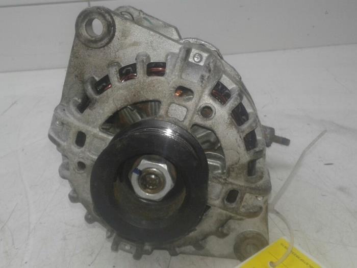 Gebruikte Dynamo Opel Astra G Caravan (F35) 1.7 DTI 16V Eco4 Prijs € 103,95 Margeregeling aangeboden door Wessel Parts & Service B.V.