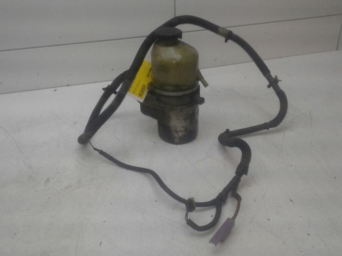Gebruikte Pomp Servo Opel Astra G Caravan (F35) 1.7 DTI 16V Eco4 Prijs € 156,45 Margeregeling aangeboden door Wessel Parts & Service B.V.