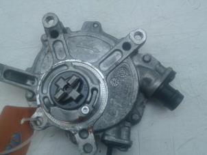 Gebruikte Videpomp (Diesel) Mercedes E (C207) E-500 V8 32V Prijs € 125,00 Margeregeling aangeboden door Wessel Parts & Service B.V.