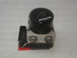 Gebruikte ABS Pomp Opel Astra J Sports Tourer (PD8/PE8/PF8) 1.7 CDTi 16V Prijs € 199,00 Margeregeling aangeboden door Wessel Parts & Service B.V.