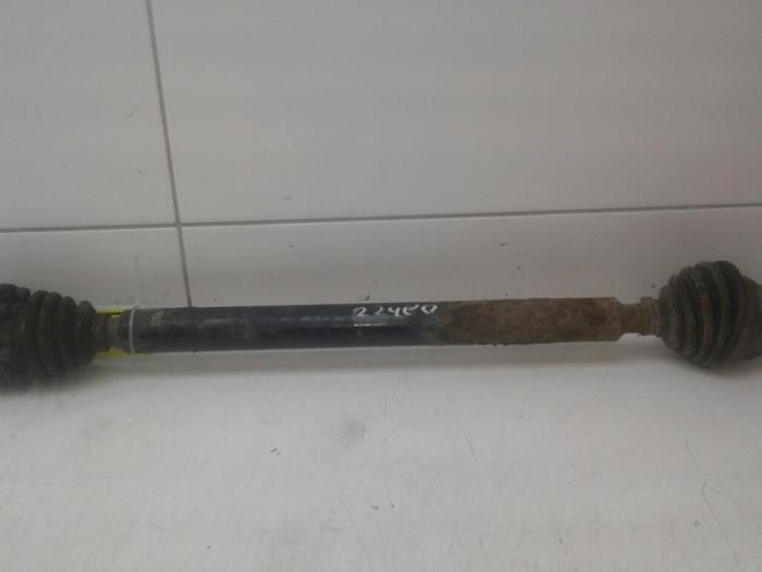 Gebruikte Steekas rechts-voor Volkswagen Golf IV (1J1) 1.4 16V Prijs € 26,25 Margeregeling aangeboden door Wessel Parts & Service B.V.