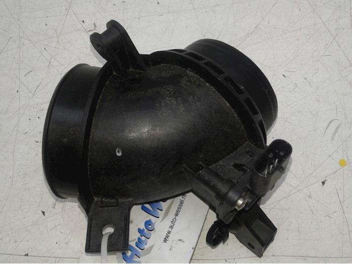 Gebruikte Luchthoeveelheidsmeter Ford Kuga II (DM2) Prijs € 82,95 Margeregeling aangeboden door Wessel Parts & Service B.V.