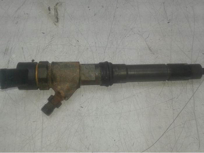 IVECO Daily 4 generation (2006-2011) Fuel Injector 0445110273 18303891