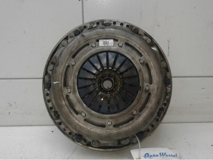 Gebruikte Vliegwiel Ford Focus 3 Wagon 1.6 Ti-VCT 16V Flexifuel Prijs € 236,25 Margeregeling aangeboden door Wessel Parts & Service B.V.