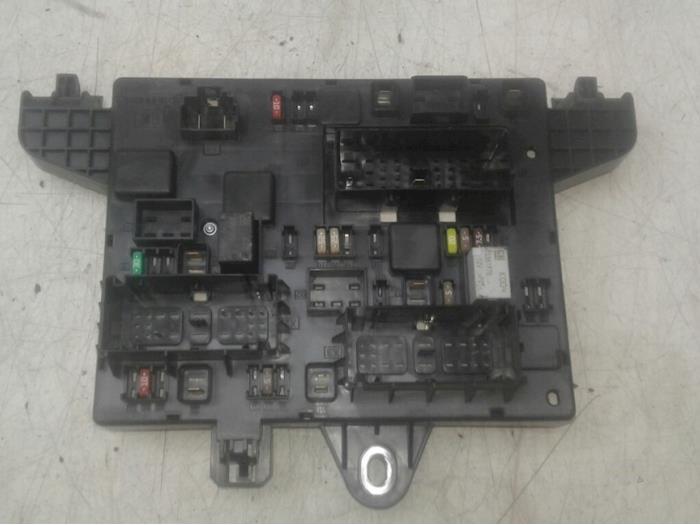 OPEL Astra J (2009-2020) Saugiklių dėžė 13343950 14598473