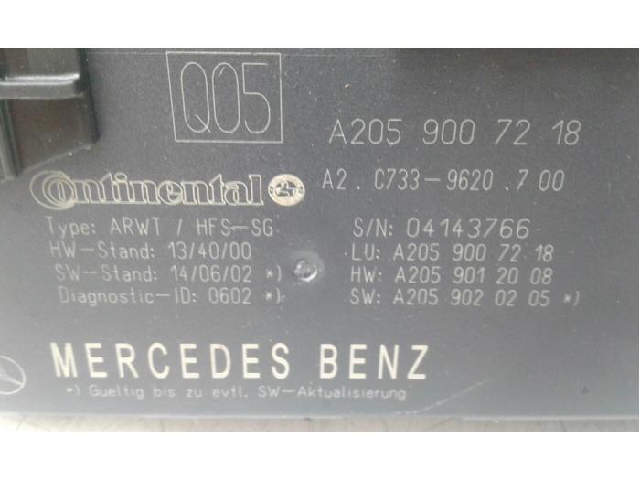 MERCEDES-BENZ GLC 253 (2015-2019) Galinio dangčio (bagažinės) pritraukėjas 0997602601 15070023