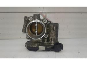 Gebruikte Gasklephuis Opel Corsa E 1.2 16V Prijs € 39,00 Margeregeling aangeboden door Wessel Parts & Service B.V.