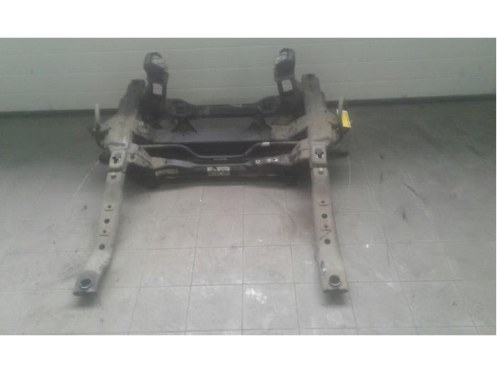 Gebruikte Subframe Volkswagen Crafter 2.0 TDI 16V Prijs € 261,45 Margeregeling aangeboden door Wessel Parts & Service B.V.
