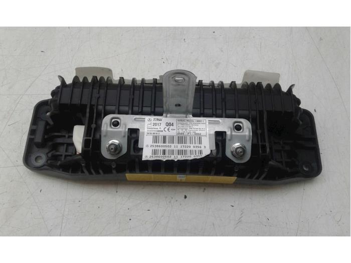 Mercedes GLCKlasse Airbags rechts (Dashboard) voorraad