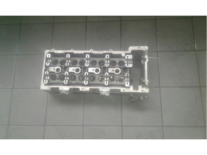 Gebruikte Cilinderkop Mercedes ML I (163) 400 4.0 CDI V8 32V Prijs op aanvraag aangeboden door Wessel Parts & Service B.V.