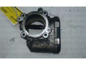 Gebruikte Gasklephuis Mercedes CLS (C218) 350 CDI BlueEfficiency 3.0 V6 24V Prijs € 49,00 Margeregeling aangeboden door Wessel Parts & Service B.V.