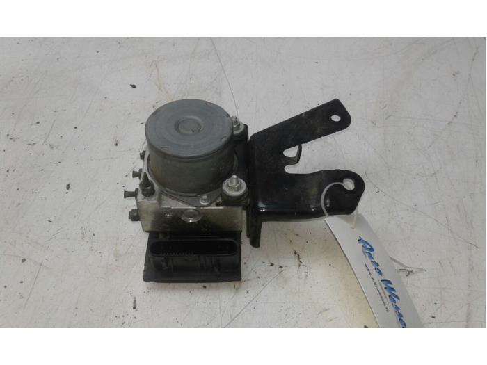 TOYOTA Aygo 1 generation (2005-2014) ABS Pump 445100H010 14721452