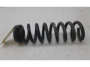 Gebruikte Schroefveer achter Mercedes C Estate (S205) C-200 BlueTEC, C-200 d 1.6 16V Prijs € 49,00 Margeregeling aangeboden door Wessel Parts & Service B.V.