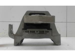 Gebruikte Motorrubber Opel Astra J GTC (PD2/PF2) 1.4 16V ecoFLEX Prijs € 49,00 Margeregeling aangeboden door Wessel Parts & Service B.V.