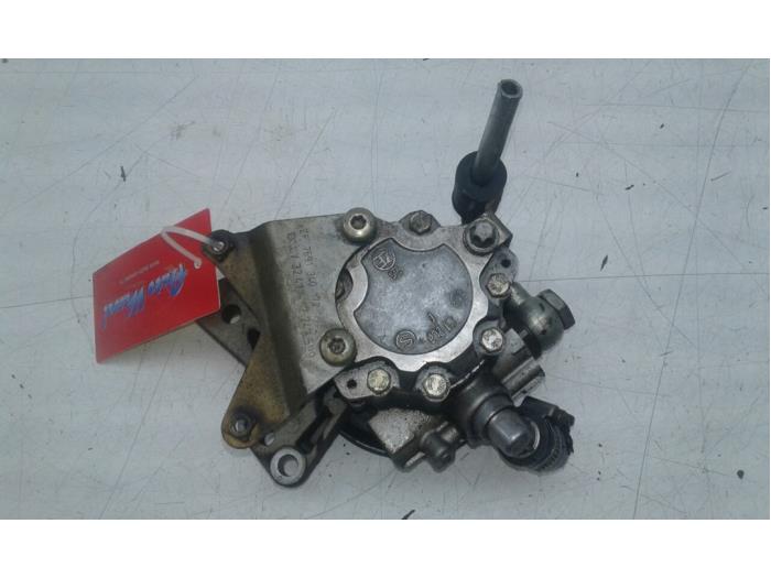 Gebruikte Servopomp Opel Omega B Caravan (21/22/23) 2.5 DTI 24V Prijs € 61,95 Margeregeling aangeboden door Wessel Parts & Service B.V.