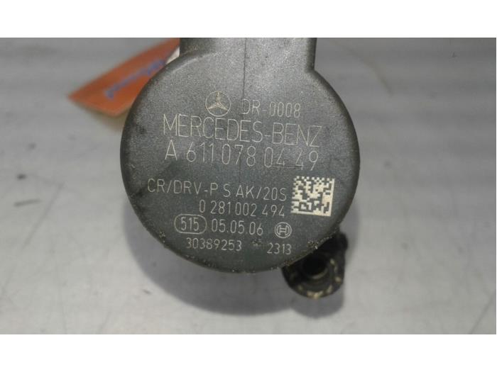 MERCEDES-BENZ R-Class W251 (2005-2017) Kitos variklio skyriaus detalės 6420700495 14598891