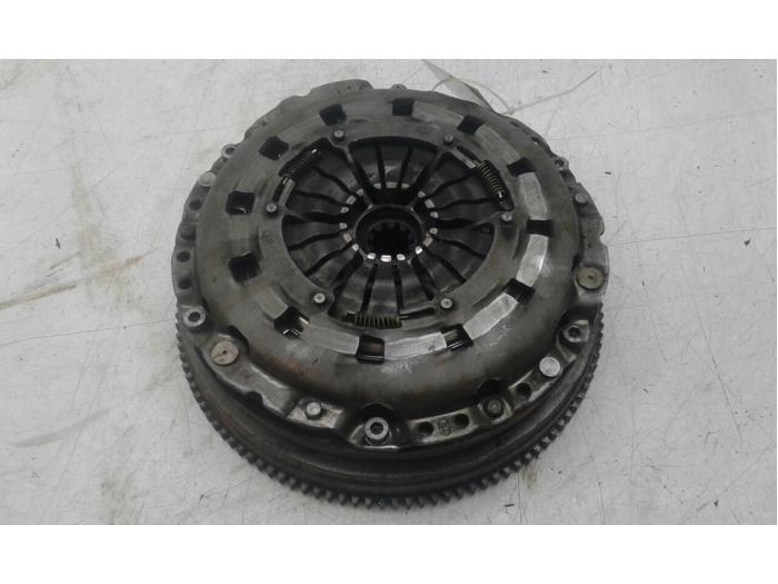Gebruikte Vliegwiel BMW 3 serie (E46/4) 316i 16V Prijs € 261,45 Margeregeling aangeboden door Wessel Parts & Service B.V.