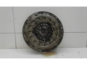 Gebruikte Vliegwiel Mercedes C (W203) 2.2 C-200 CDI 16V Prijs € 175,00 Margeregeling aangeboden door Wessel Parts & Service B.V.