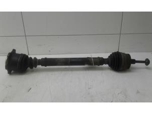 Gebruikte Cardanas rechts-voor (VWA) Audi A4 (B5) 1.9 TDI Prijs € 59,00 Margeregeling aangeboden door Wessel Parts & Service B.V.