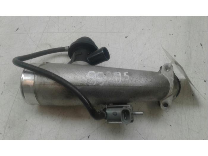 Gebruikte Overdrukklep Turbo Suzuki SX4 S-Cross (JY) 1.0 Booster Jet Turbo 12V Prijs € 156,45 Margeregeling aangeboden door Wessel Parts & Service B.V.