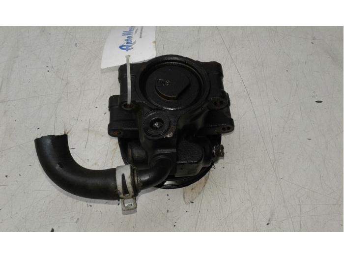 Gebruikte Stuurpomp Ford Fiesta 4 Prijs € 47,25 Margeregeling aangeboden door Wessel Parts & Service B.V.