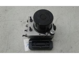 Gebruikte ABS Pomp Fiat 500C/595C/695C 1.4 T-Jet 16V 595 Turismo Prijs € 249,00 Margeregeling aangeboden door Wessel Parts & Service B.V.