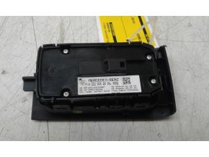 Gebruikte Ruit schakelaar elektrisch Mercedes S (222.0/222.1) 3.5 S-400 Hybrid 24V Prijs op aanvraag aangeboden door Wessel Parts & Service B.V.