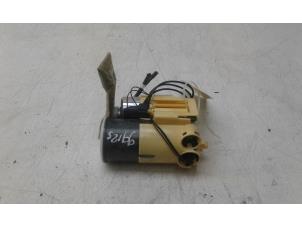 Gebruikte Tank element Pomp Mercedes S (222.0/222.1) 3.5 S-400 Hybrid 24V Prijs op aanvraag aangeboden door Wessel Parts & Service B.V.