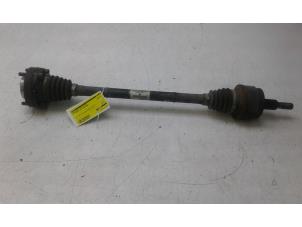 Gebruikte Steekas links-achter Volkswagen Touareg (7LA/7L6) 2.5 TDI R5 Prijs € 79,00 Margeregeling aangeboden door Wessel Parts & Service B.V.