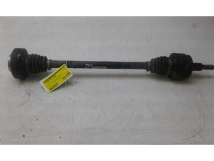 Gebruikte Steekas rechts-achter Volkswagen Touareg (7LA/7L6) 2.5 TDI R5 Prijs € 79,00 Margeregeling aangeboden door Wessel Parts & Service B.V.