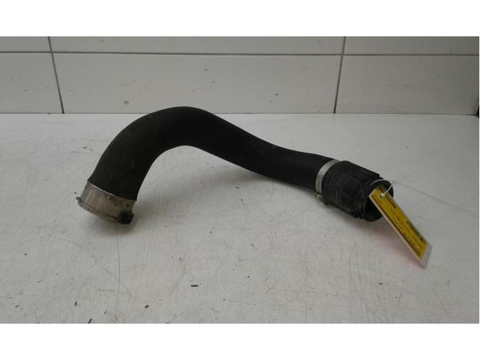 Gebruikte Intercooler Slang Opel Insignia Sports Tourer 2.0 CDTI 16V Prijs € 61,95 Margeregeling aangeboden door Wessel Parts & Service B.V.