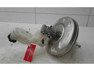 Gebruikte Hoofdremcilinder Opel Insignia Sports Tourer 2.0 CDTI 16V Prijs € 175,00 Margeregeling aangeboden door Wessel Parts & Service B.V.