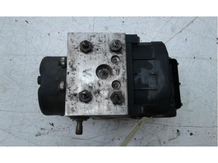 VOLVO V40 1 generation (1996-2004) Pompe ABS 30857585 17332870