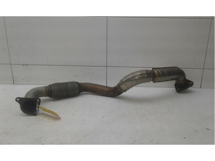 Gebruikte Uitlaat voorpijp Opel Astra K 1.6 CDTI 110 16V Prijs € 78,75 Margeregeling aangeboden door Wessel Parts & Service B.V.