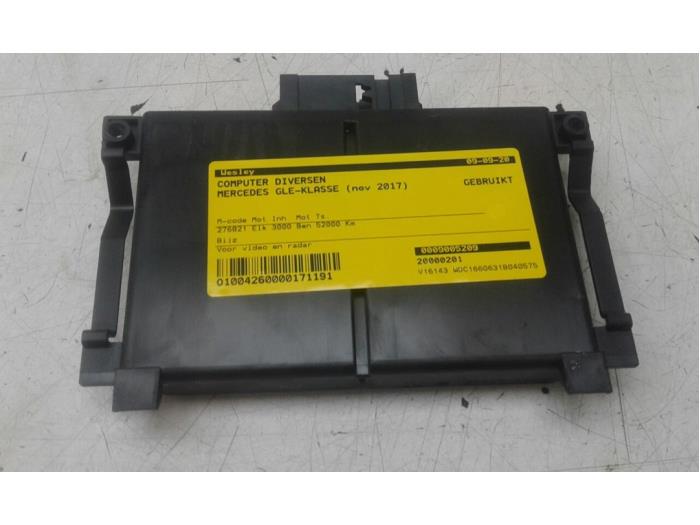 Gebruikte Computer Diversen Mercedes GLE (W166) 500 e 3.0 V6 24V 4-Matic Prijs € 131,25 Margeregeling aangeboden door Wessel Parts & Service B.V.