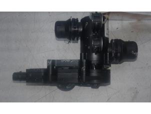 Gebruikte Waterpomp Mercedes GLE (W166) 500 e 3.0 V6 24V 4-Matic Prijs € 199,00 Margeregeling aangeboden door Wessel Parts & Service B.V.