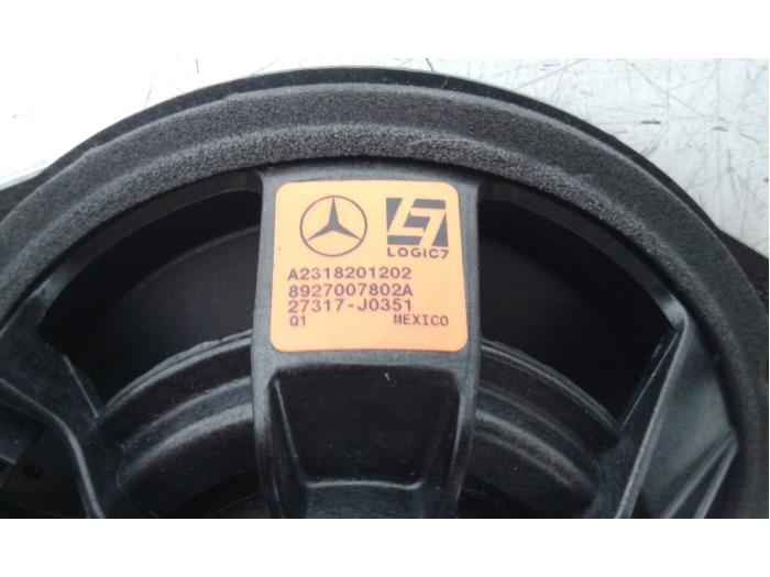 MERCEDES-BENZ GLE W166 (2015-2018) Subwoofer 2318201302 17334904