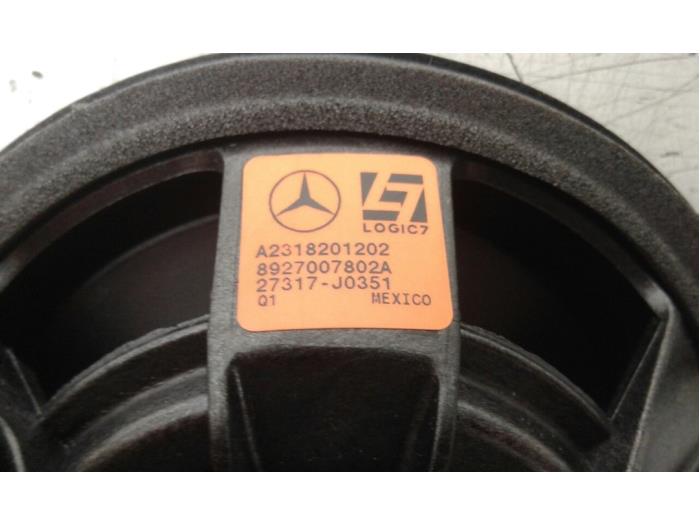 MERCEDES-BENZ GLE W166 (2015-2018) Subwoofer 2318201302 17334904