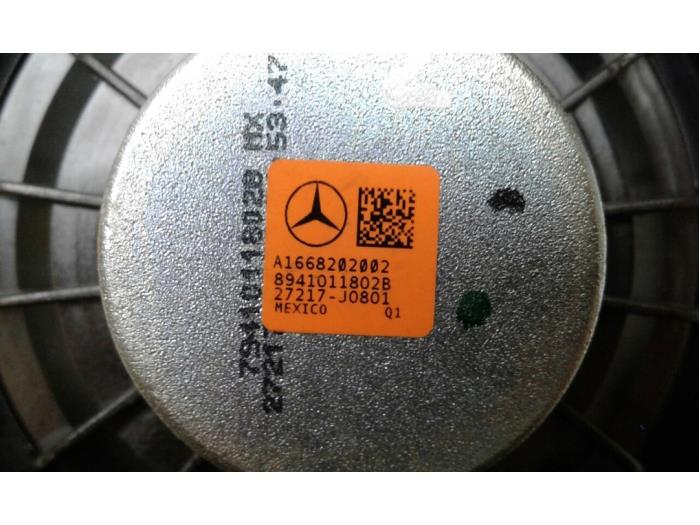 MERCEDES-BENZ GLE W166 (2015-2018) Сабвуфер 2318201302 17334904