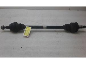 Gebruikte Steekas rechts-achter Mercedes GLE (W166) 500 e 3.0 V6 24V 4-Matic Prijs € 299,00 Margeregeling aangeboden door Wessel Parts & Service B.V.