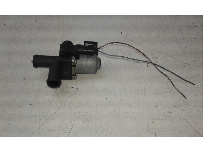 Gebruikte Waterpomp Mercedes GLE (W166) 500 e 3.0 V6 24V 4-Matic Prijs € 51,45 Margeregeling aangeboden door Wessel Parts & Service B.V.