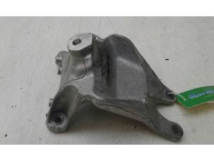 Gebruikte Motorsteun Audi A4 Allroad Quattro (B9) 3.0 TDI V6 24V Prijs € 45,00 Margeregeling aangeboden door Wessel Parts & Service B.V.