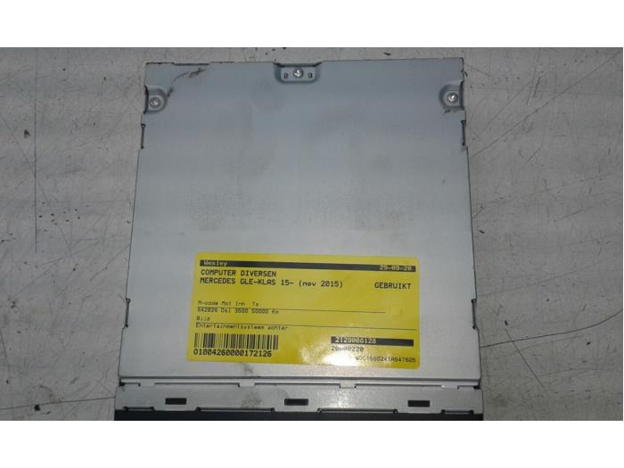 Gebruikte Computer Diversen Mercedes GLE (W166) 350d 3.0 V6 24V BlueTEC 4-Matic Prijs € 261,45 Margeregeling aangeboden door Wessel Parts & Service B.V.