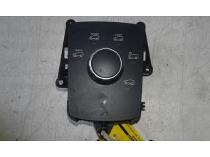 Gebruikte Schakelaar (diversen) Mercedes GLE (W166) 350d 3.0 V6 24V BlueTEC 4-Matic Prijs € 79,00 Margeregeling aangeboden door Wessel Parts & Service B.V.