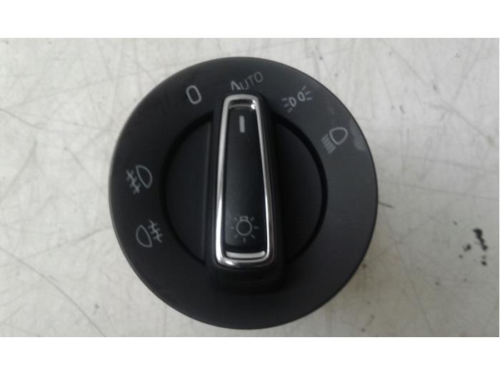 SKODA Superb 3 generation (2015-2023) Headlight Switch Control Unit 3V0941431 17817597