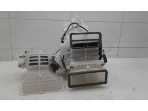 Gebruikte Chaufagebak Opel Corsa E 1.4 16V Bi-Fuel Prijs € 199,00 Margeregeling aangeboden door Wessel Parts & Service B.V.